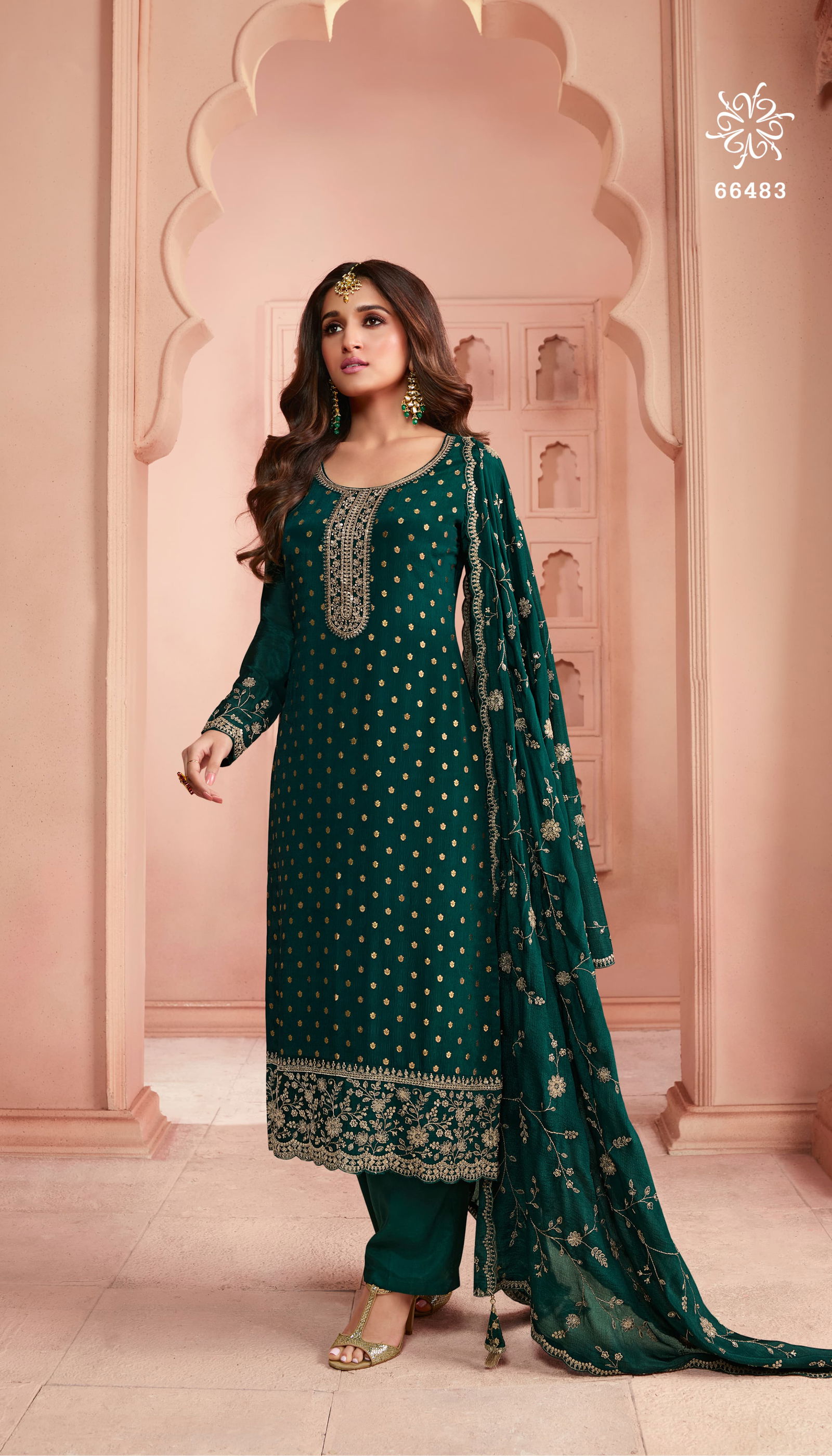 Salwar suit outlet market